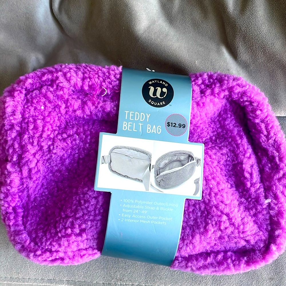 Teddy belt bag